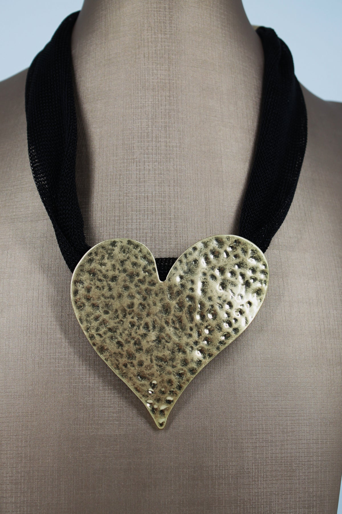 Collana Choker con Maxi Cuore Martellato