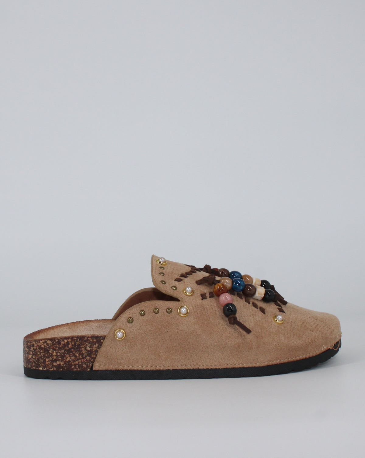 Sabot Flat in Suede con Dettagli Boho-Chic - Beige