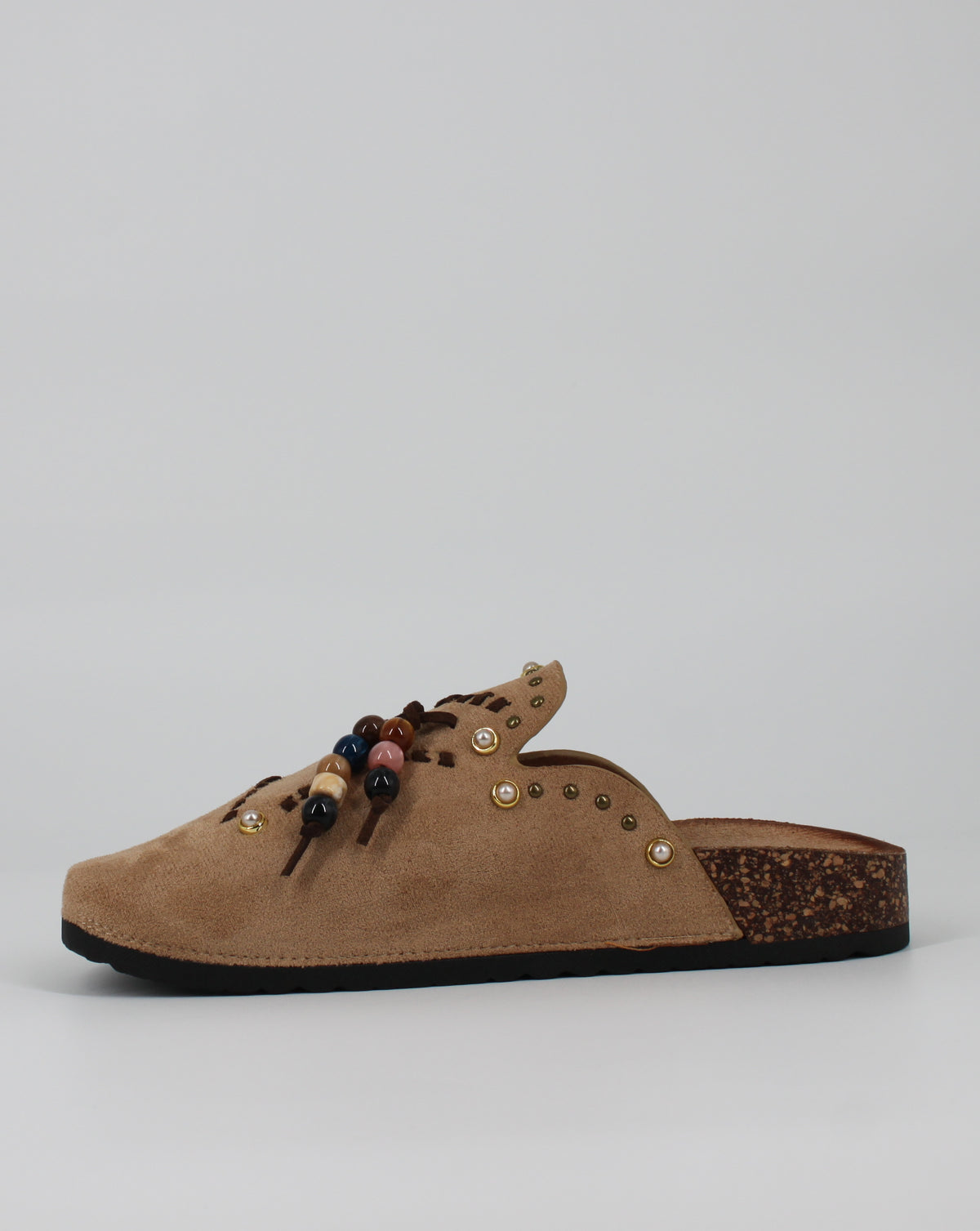 Sabot Flat in Suede con Dettagli Boho-Chic - Beige