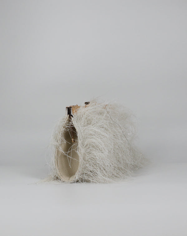 Clutch Gioiello Effetto "Furry" Bianco Avorio con Catena Dorata