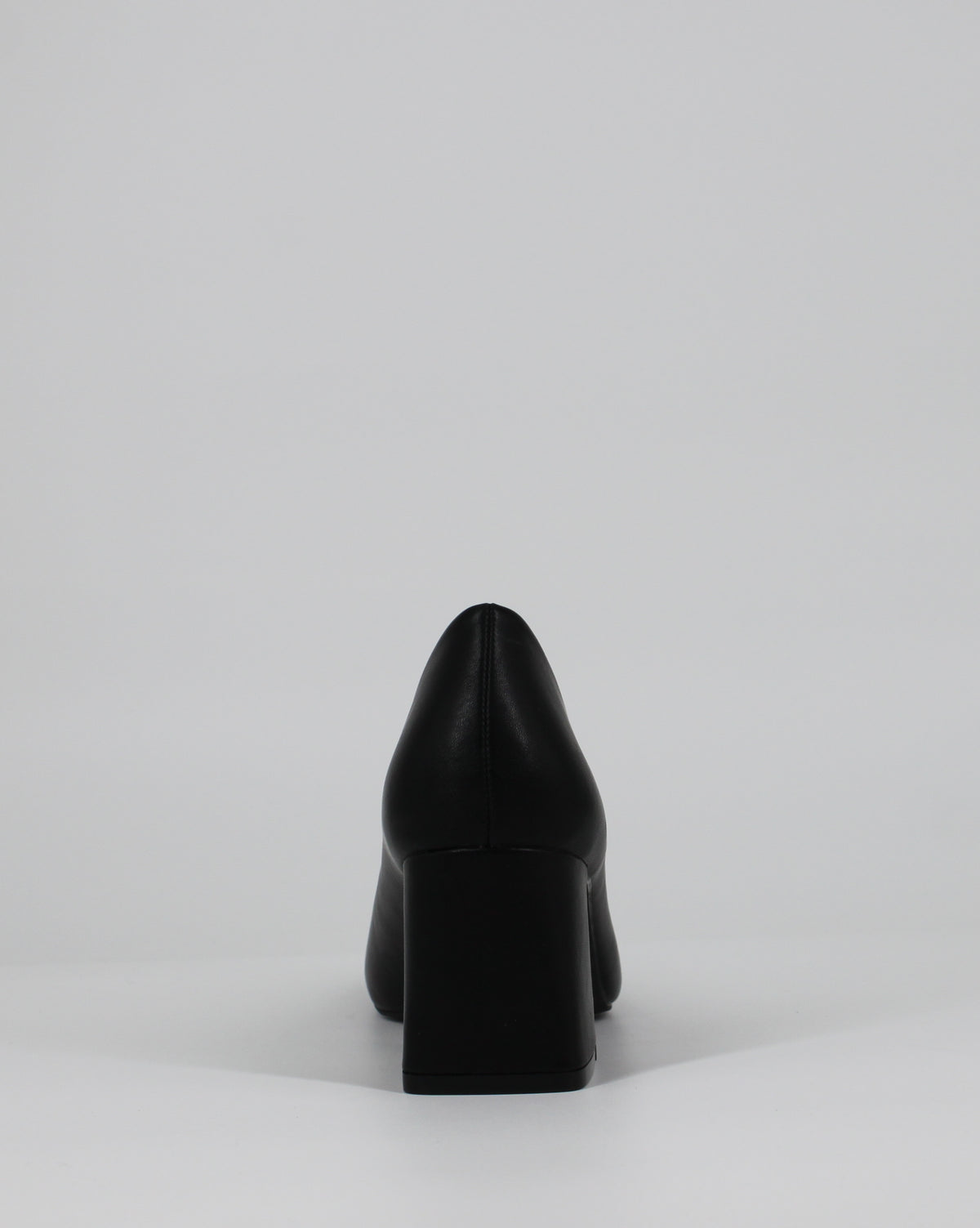 Scarpa Décolleté Minimal  con Tacco Block Heel - nera