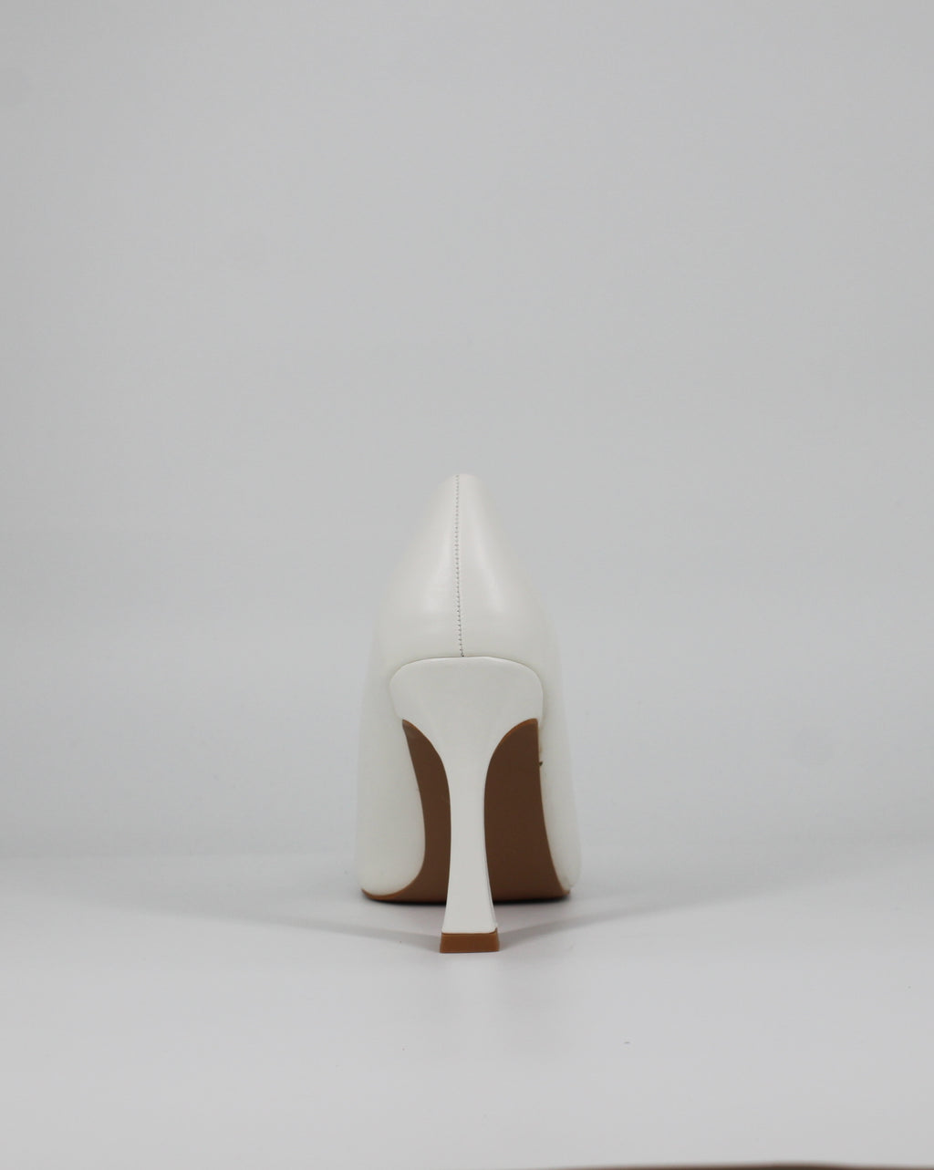 Scarpa Décolleté  con Tacco Flare - bianca