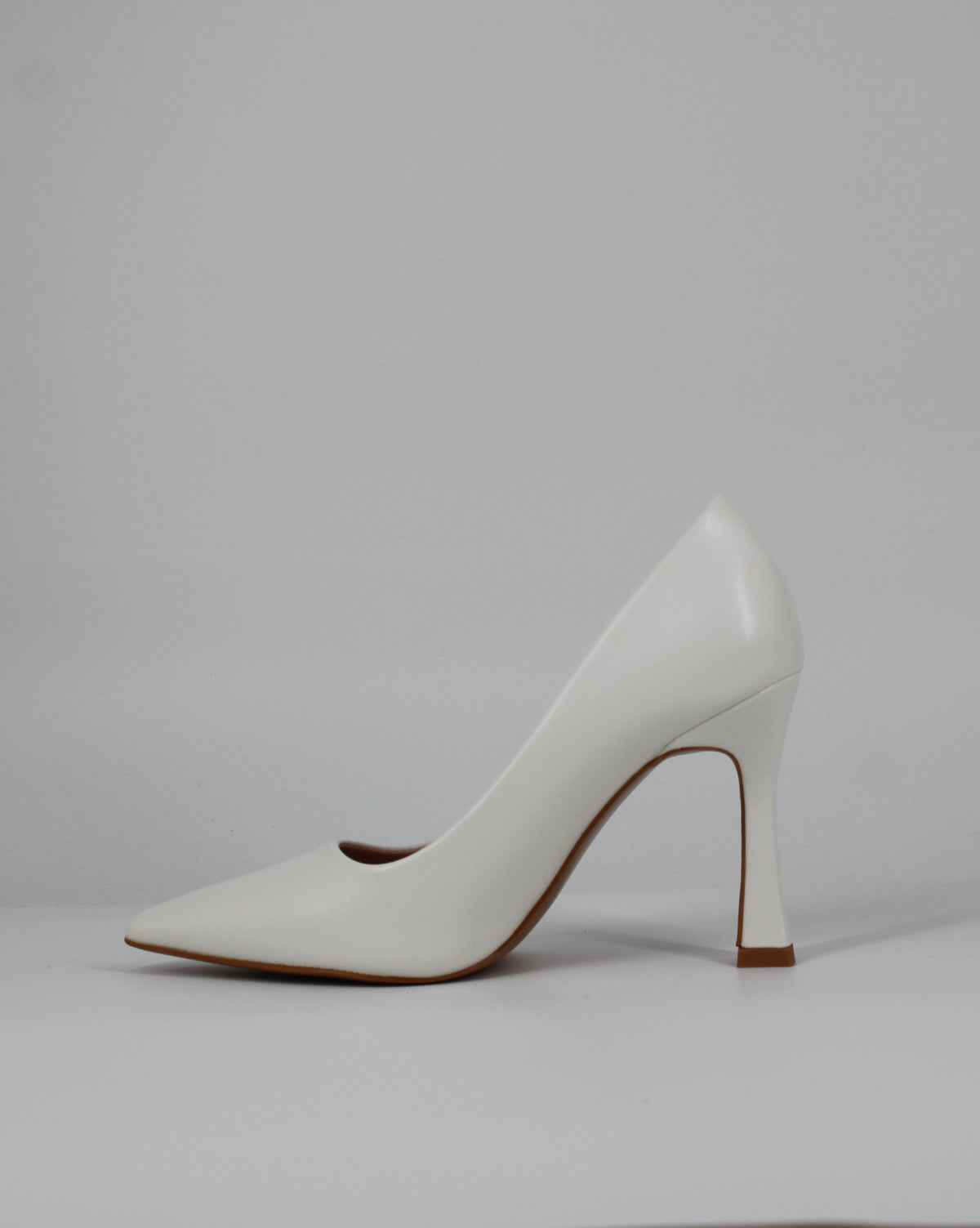 Scarpa Décolleté  con Tacco Flare - bianca