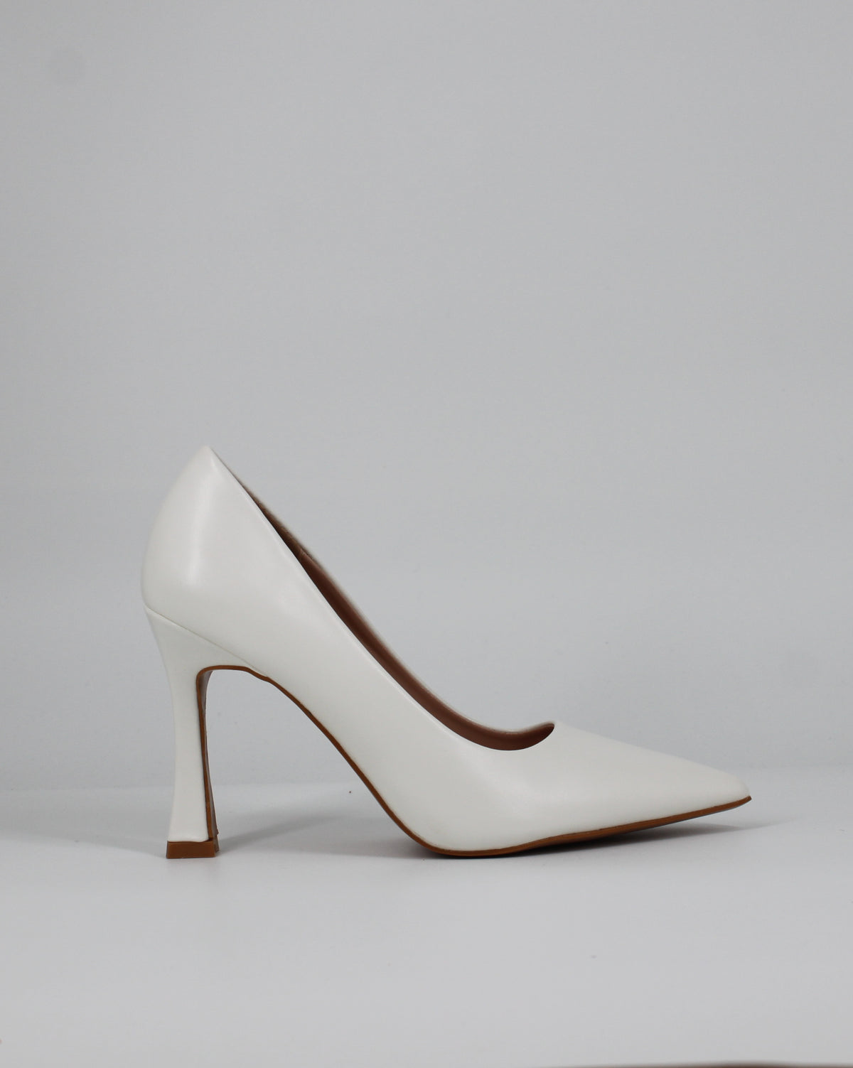 Scarpa Décolleté  con Tacco Flare - bianca
