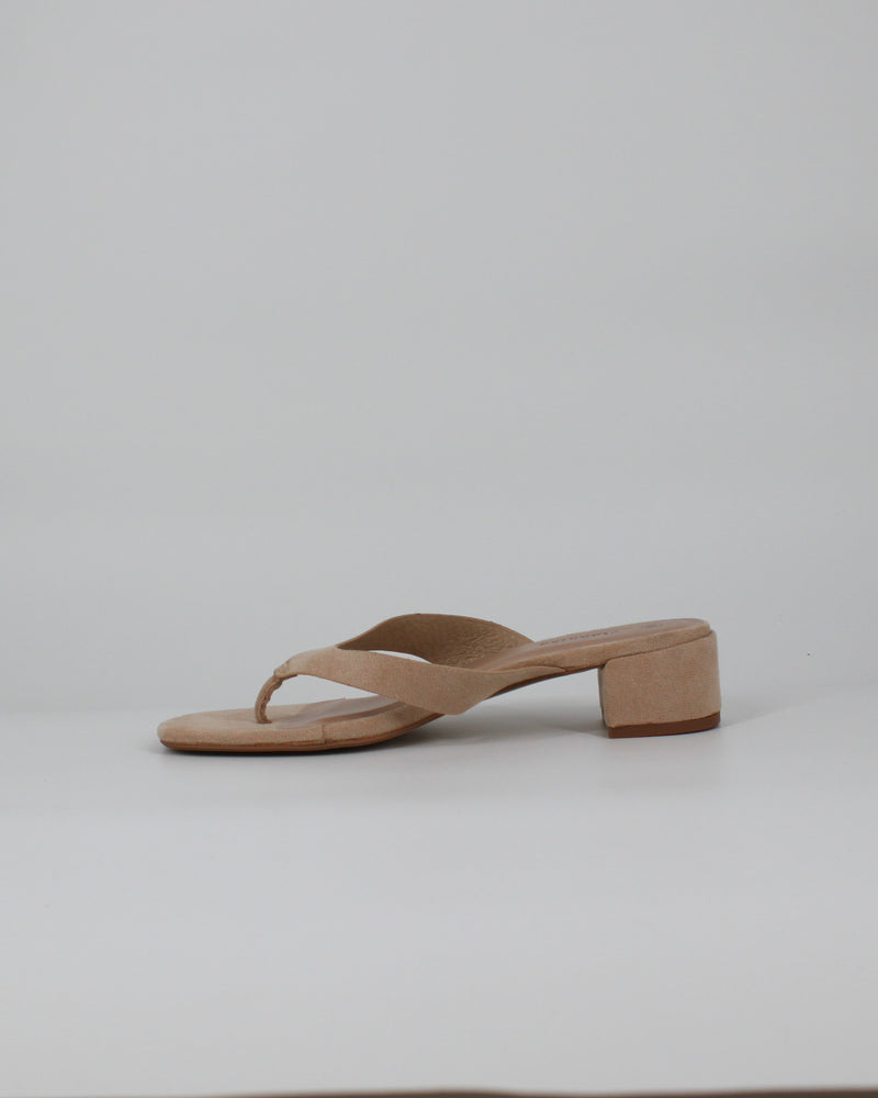 Sandalo Infradito in Camoscio Beige con Tacco Basso