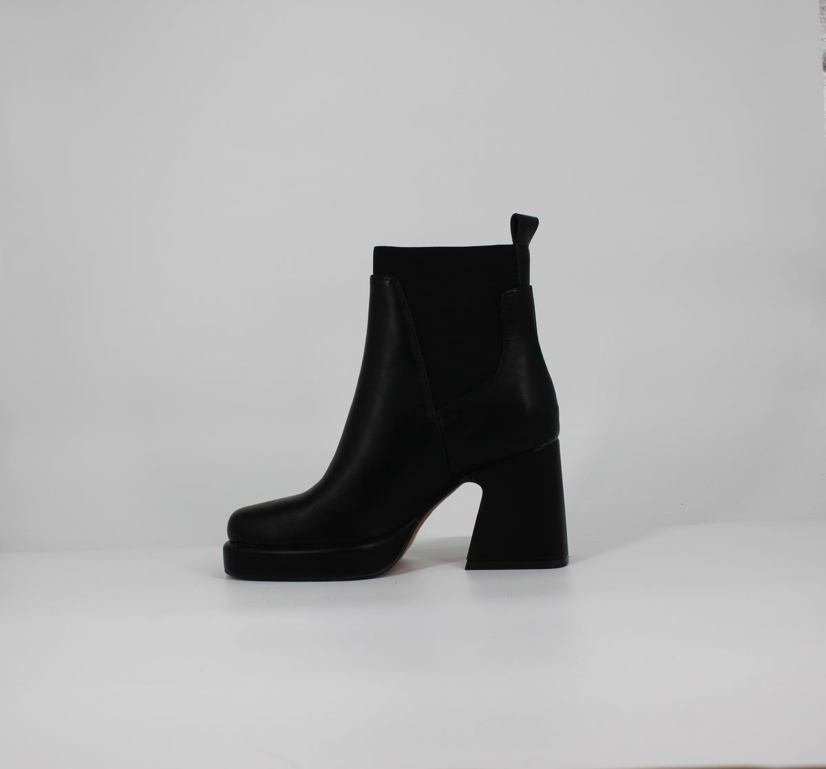 Stivaletto Donna  con Tacco Largo - Nero