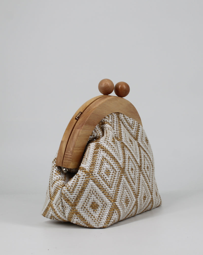 Clutch Etnica in Tessuto Intrecciato con Montatura in Legno