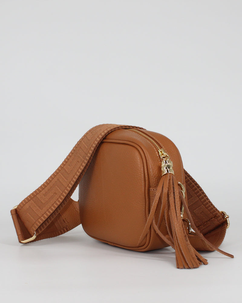 Borsa in Pelle con Frangia e Tracolla Larga - Cuoio