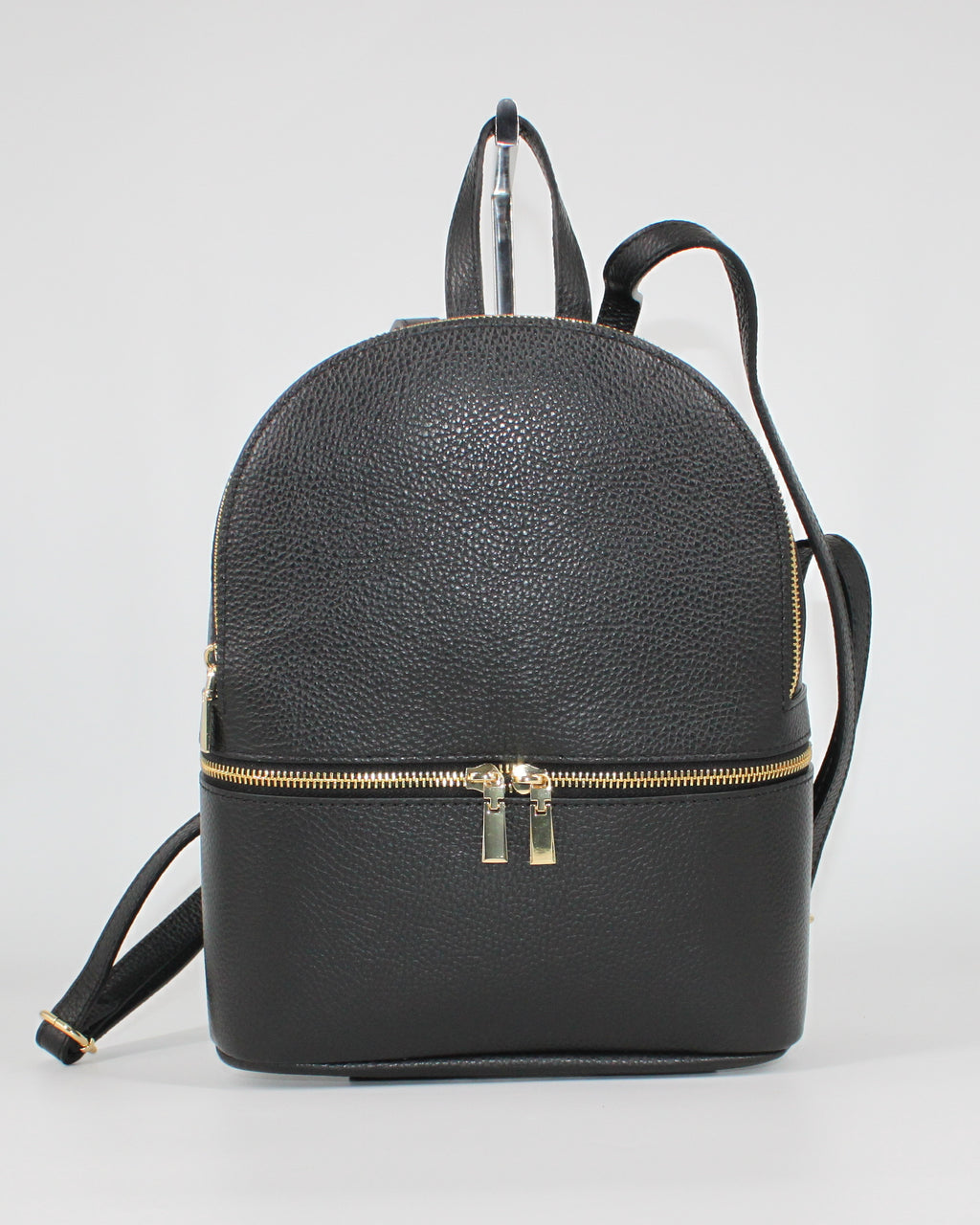 Zaino Donna  in Pelle con Zip Dorate e Tasca Frontale - Nero