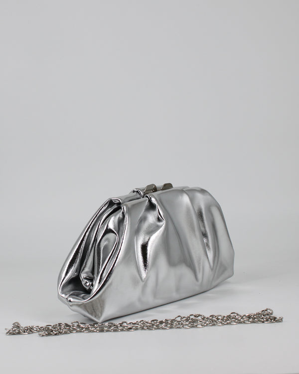 Pochette Argentata con Chiusura Clic-Clac e Catena Rimovibile