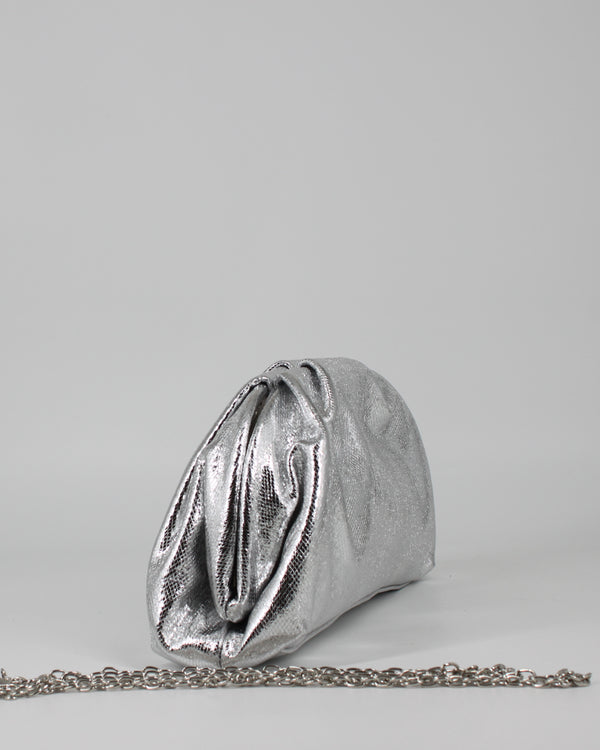 Clutch da Sera Metallizzata Argento con Tracolla a Catena