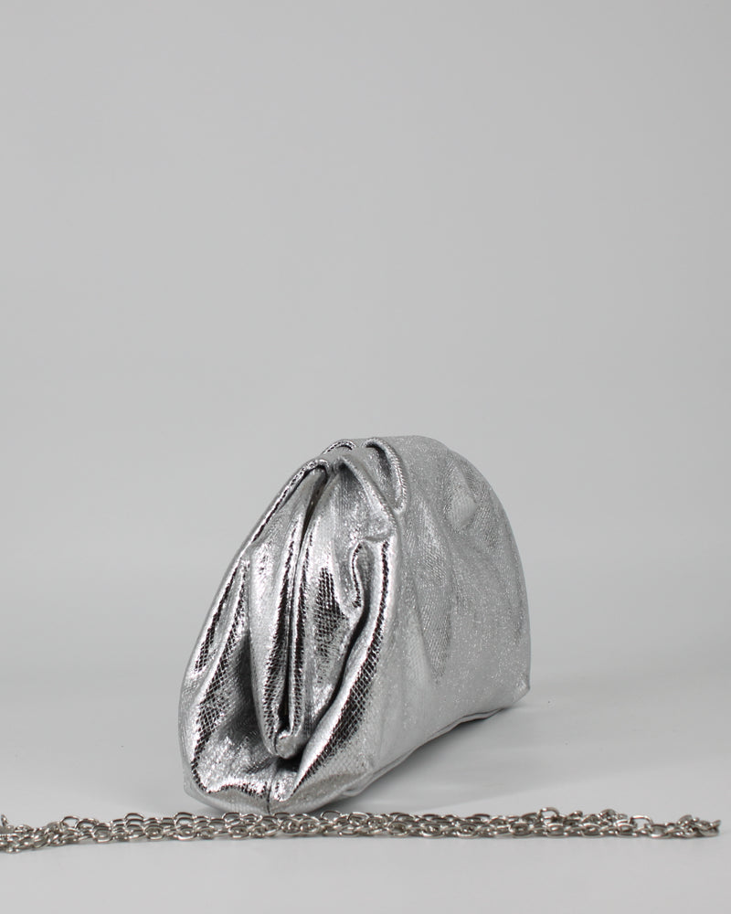 Clutch da Sera Metallizzata Argento con Tracolla a Catena