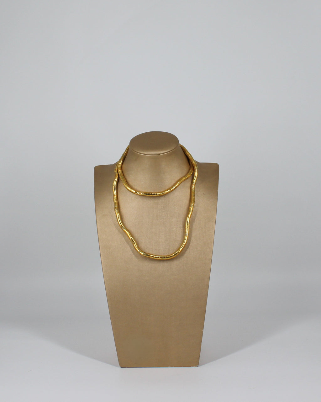 Collana Tubolare Modellabile Dorata, Flessibile e Personalizzabile