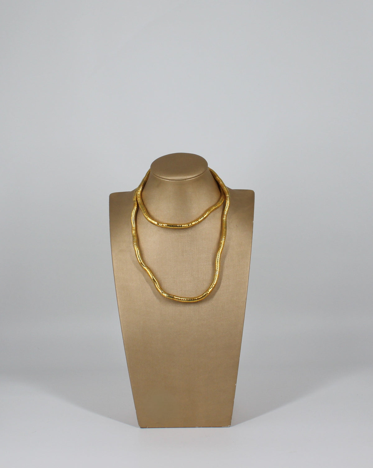 Collana Tubolare Modellabile Dorata, Flessibile e Personalizzabile