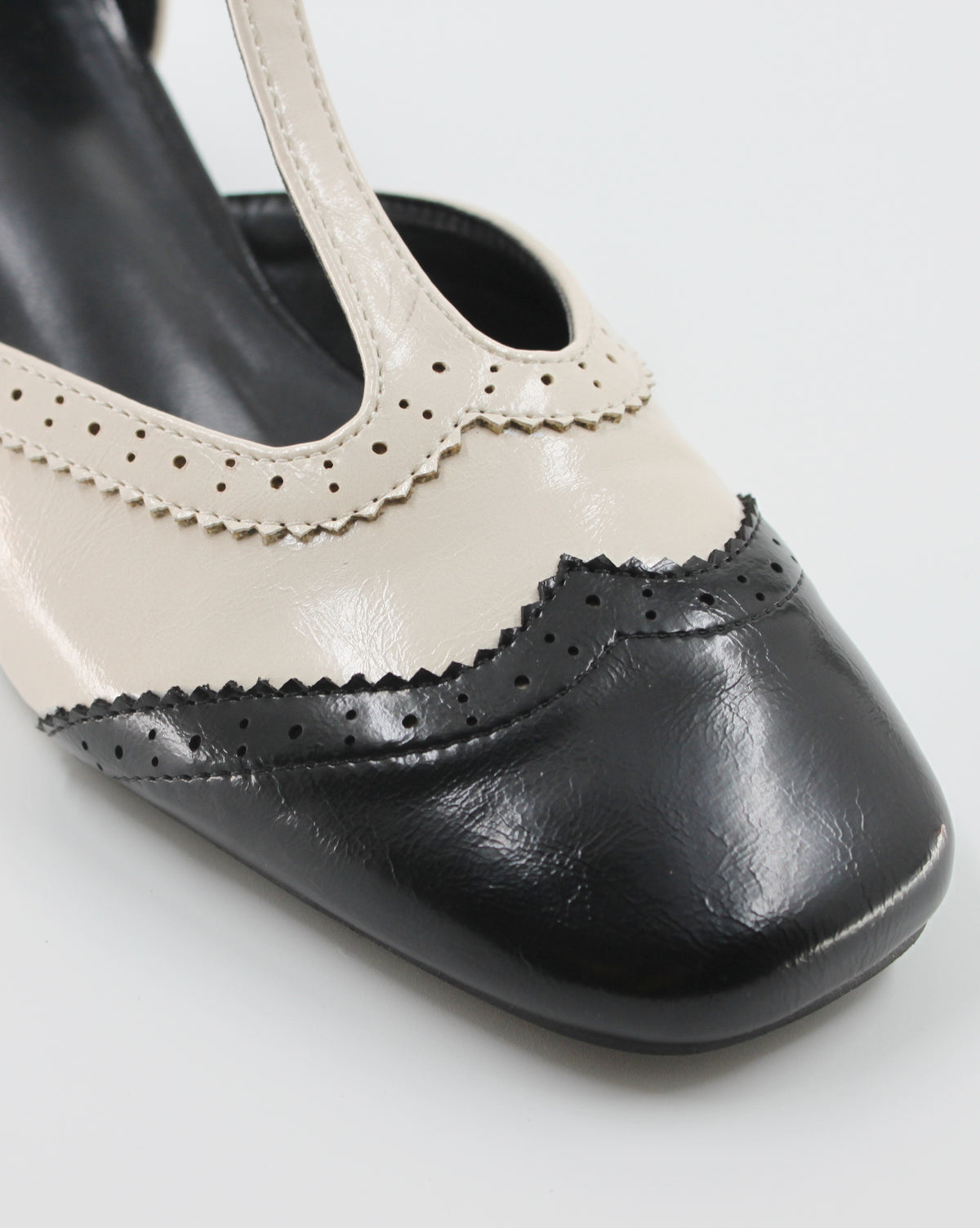 Scarpa Mary Jane Bicolore Vintage T-Bar con Tacco Largo - Nero e Panna