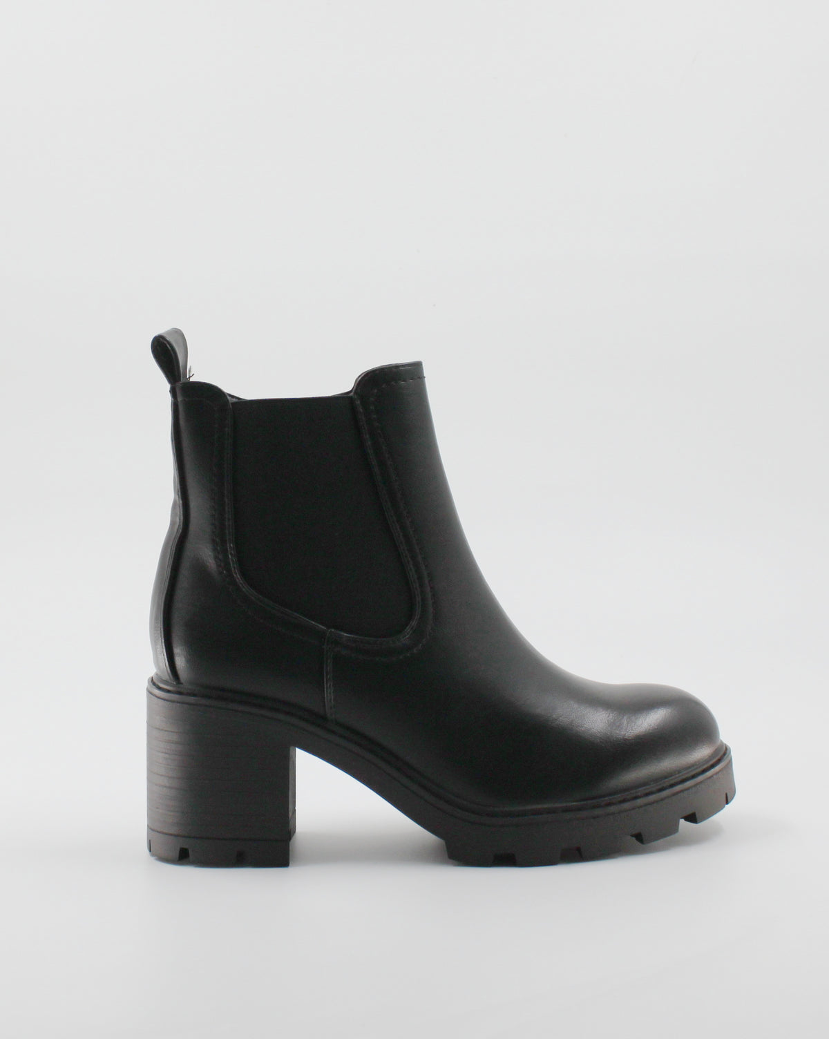 Stivaletto Chelsea in Pelle Sintetica Liscia con Tacco Medio e Suola Carrarmato - Nero