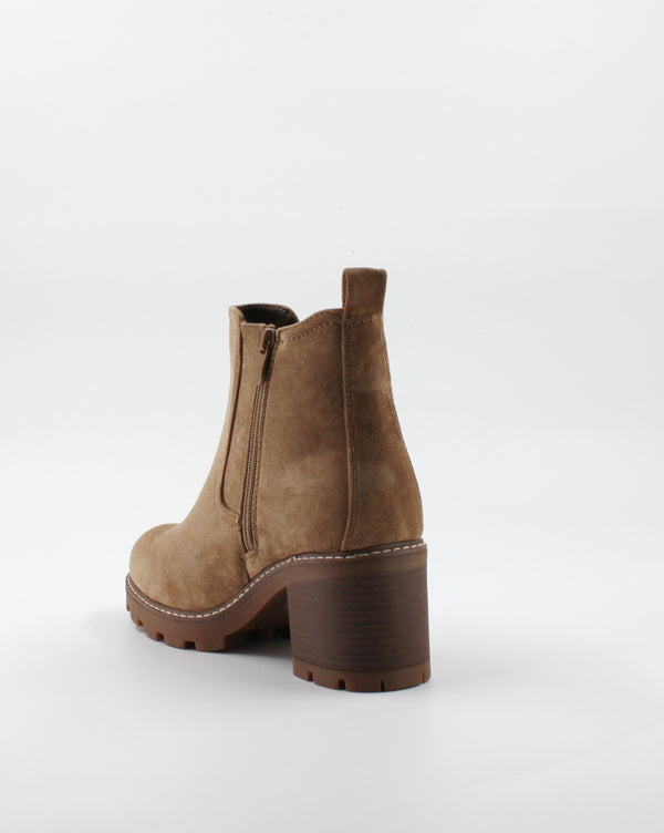 Stivaletto Chelsea Scamosciato con Tacco Medio e Suola Carroarmato - Taupe / Nocciola