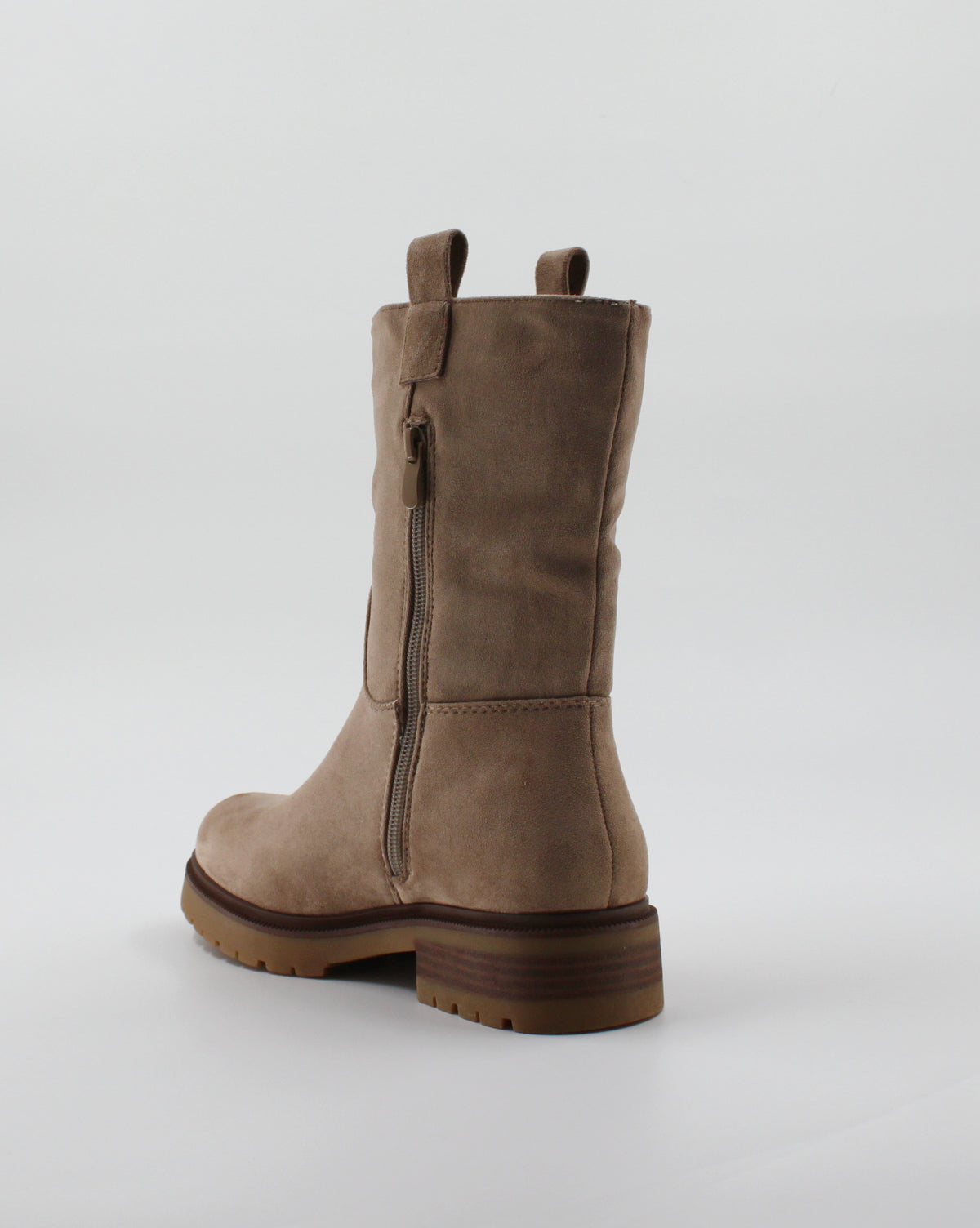 Stivale Medio Scamosciato con Suola Carrarmato e Tacco Basso - Beige / Tortora