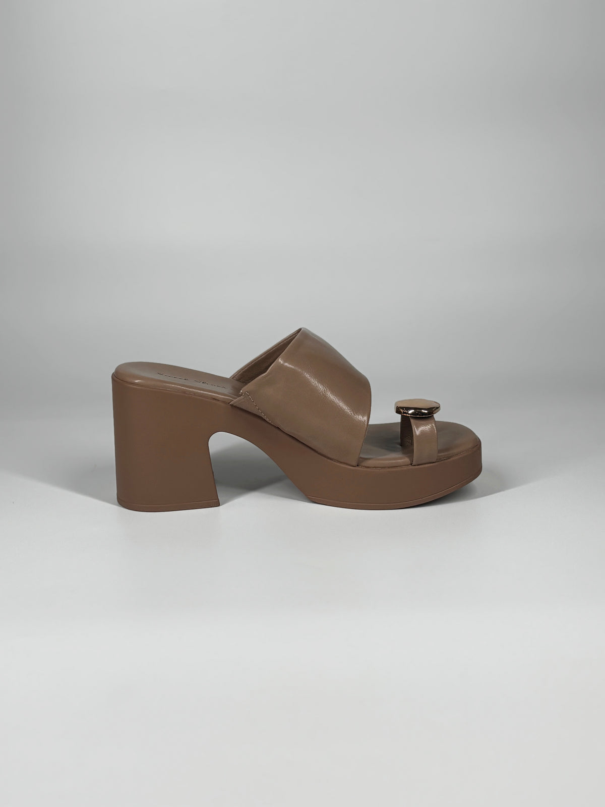 Sandalo Platform con anello - Tortora