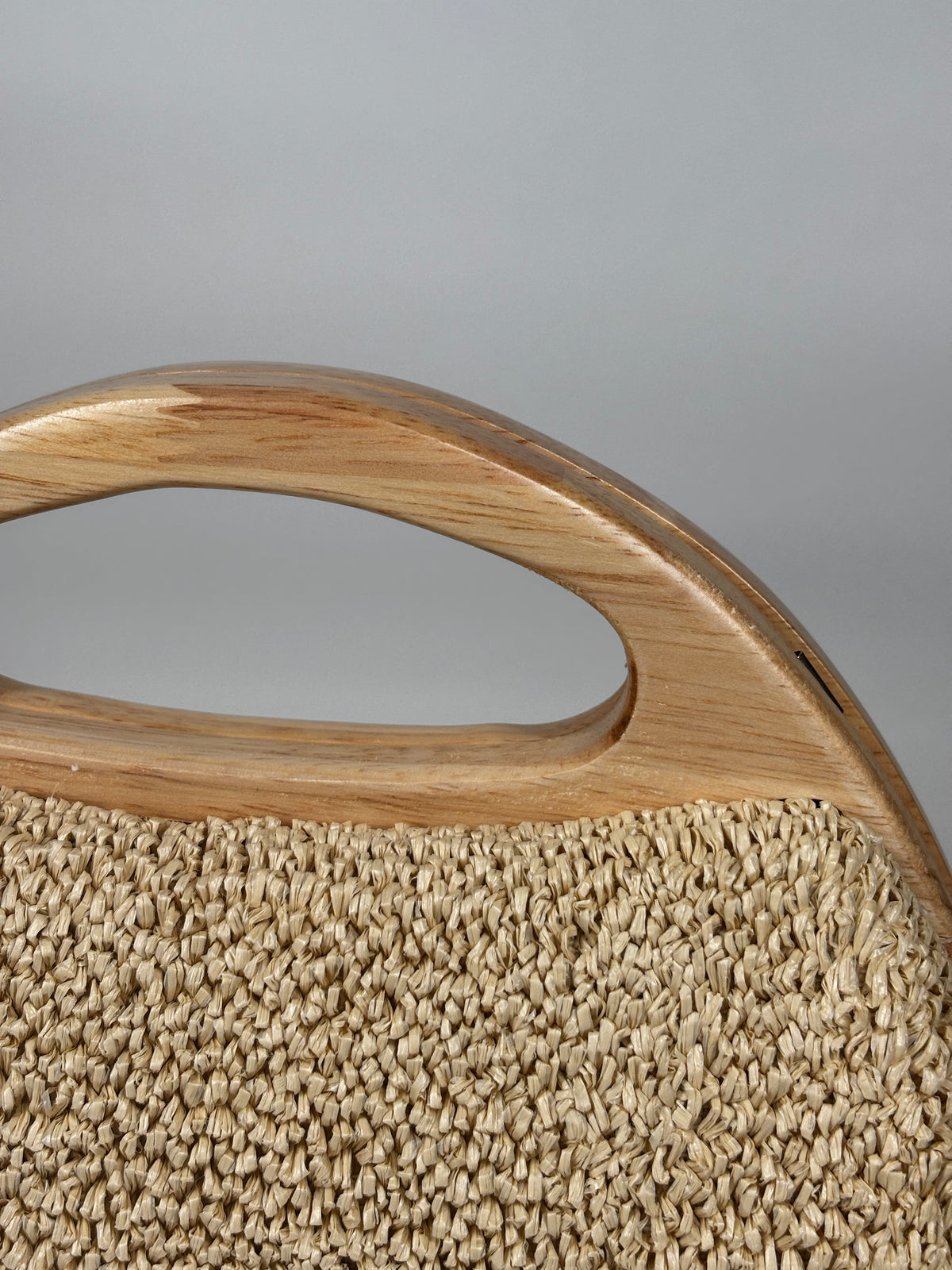 Borsa Clutch in Paglia Intrecciata con Manico in Legno- Beige