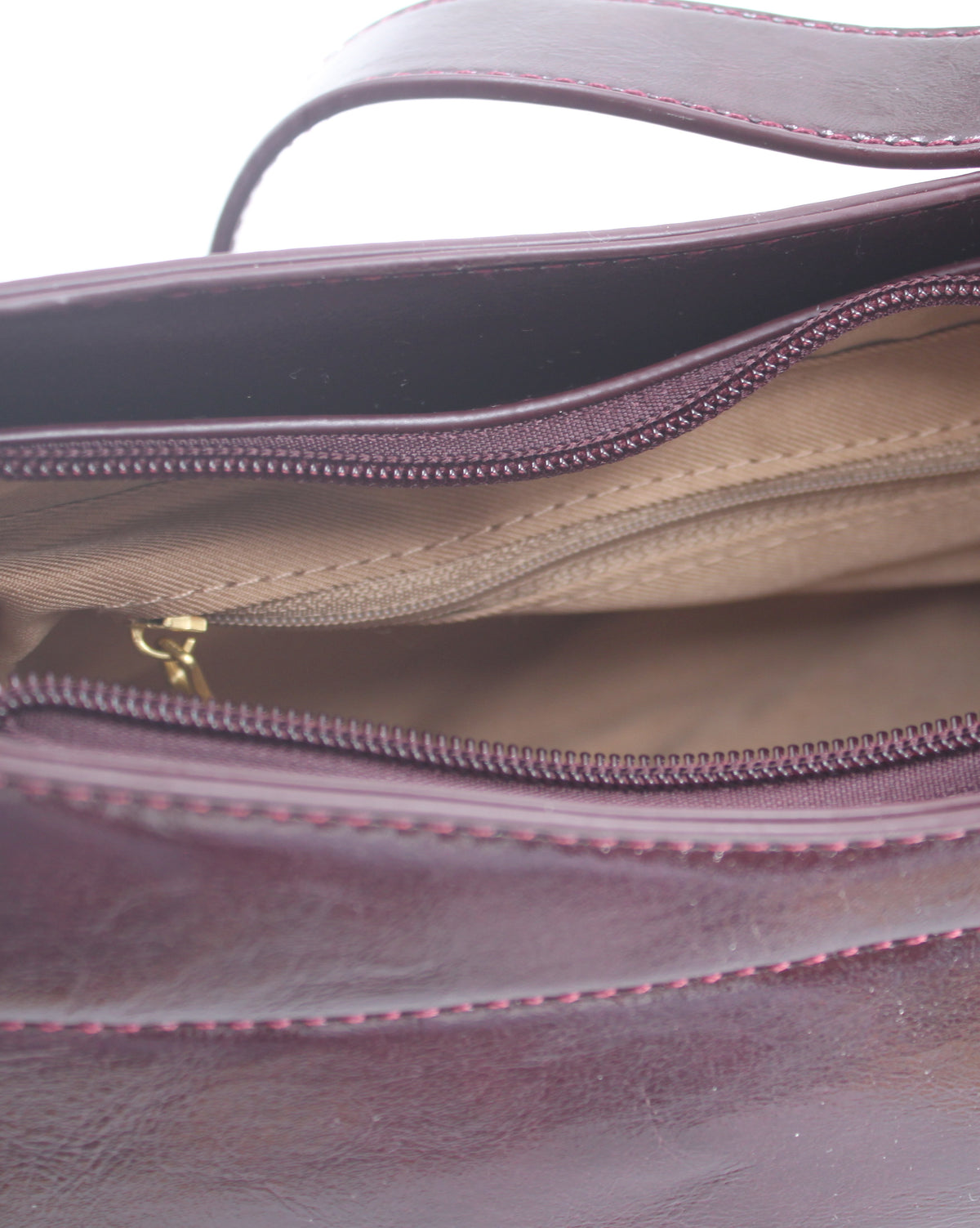 Borsa a Spalla / Tracolla Sottobraccio in Similpelle Lucida con Fibbie Laterali - Bordeaux