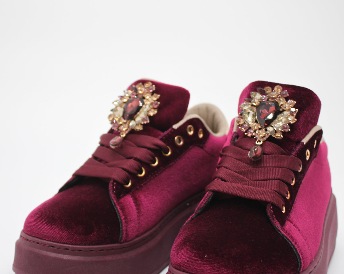 Sneakers Platform in Velluto Wine con Spilla Gioiello