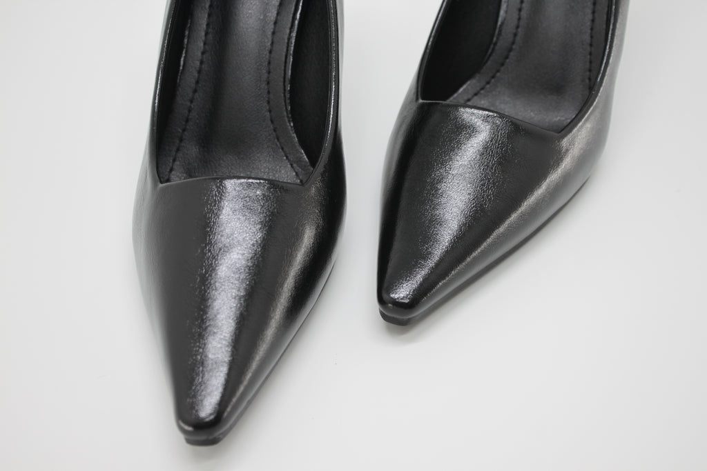 Scarpa Decolleté Classica a Punta con Tacco Scultura- Nero