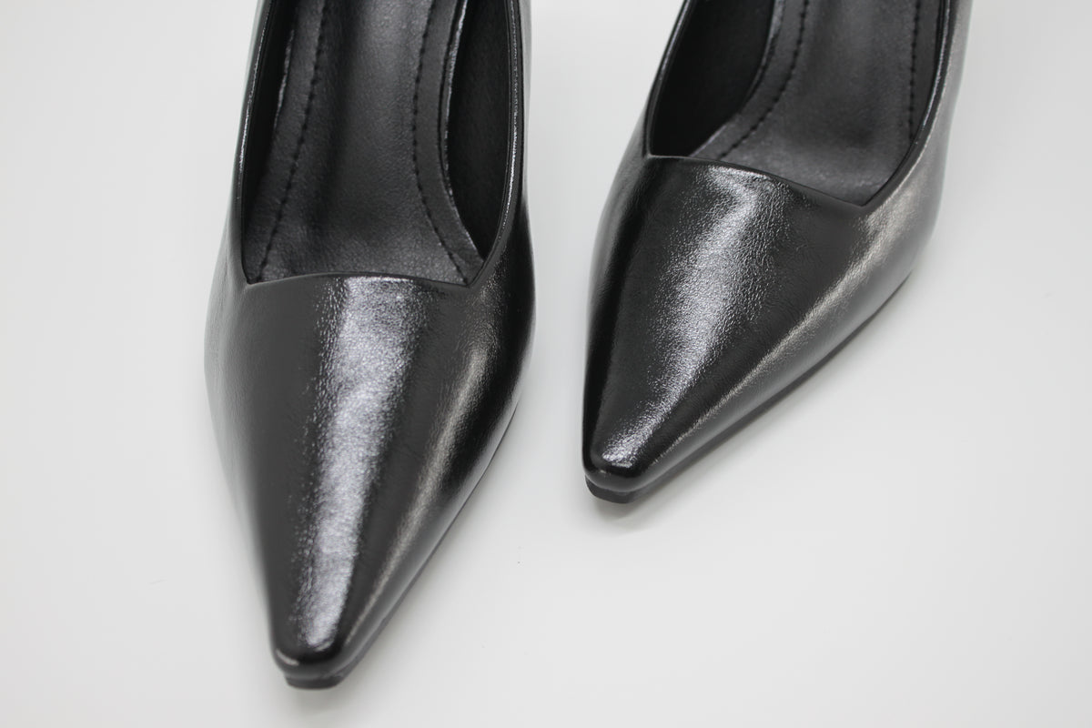 Scarpa Decolleté Classica a Punta con Tacco Scultura- Nero