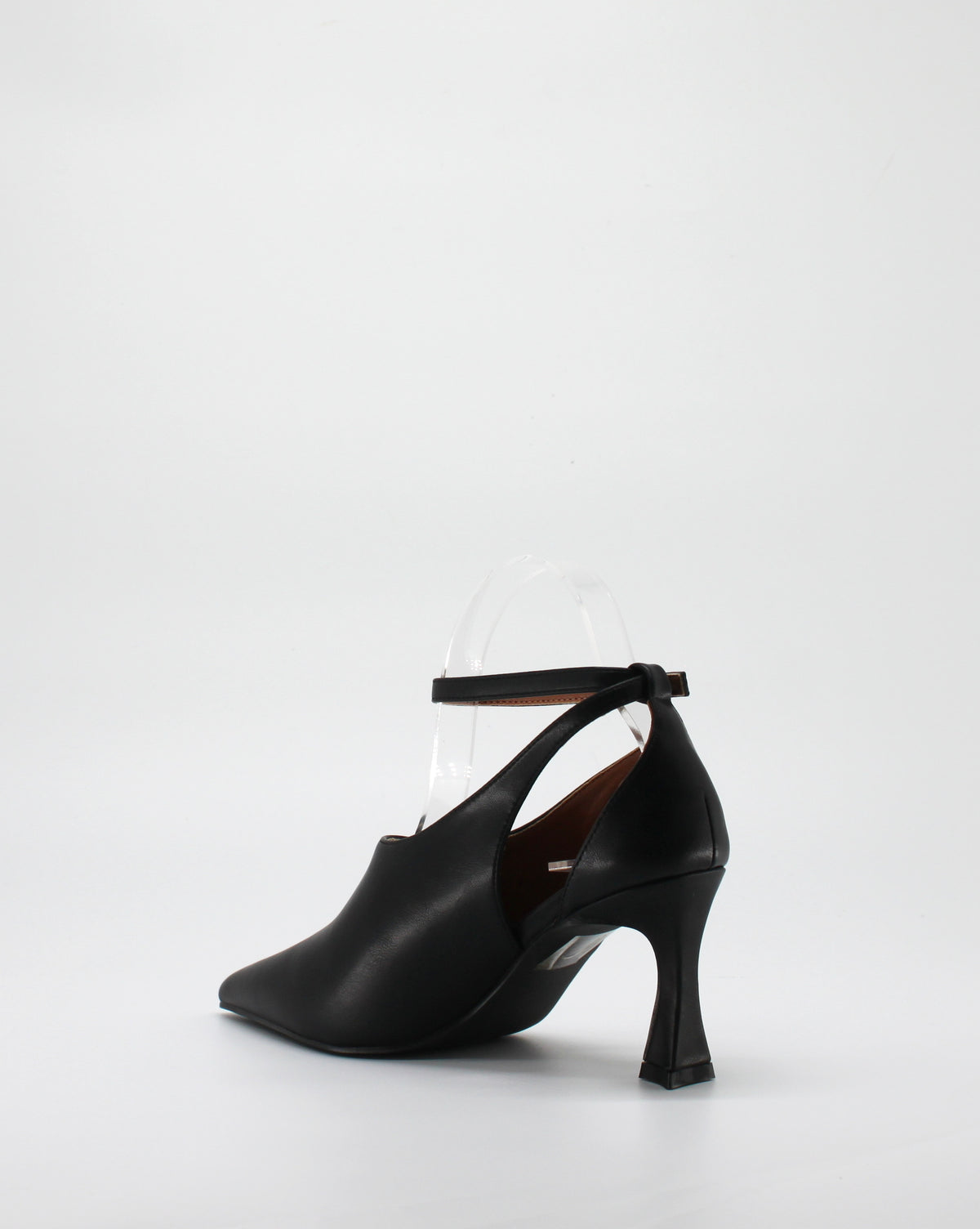 Scarpa Decolleté Cut-Out a Punta con Tacco Scultura e Cinturino - Nero