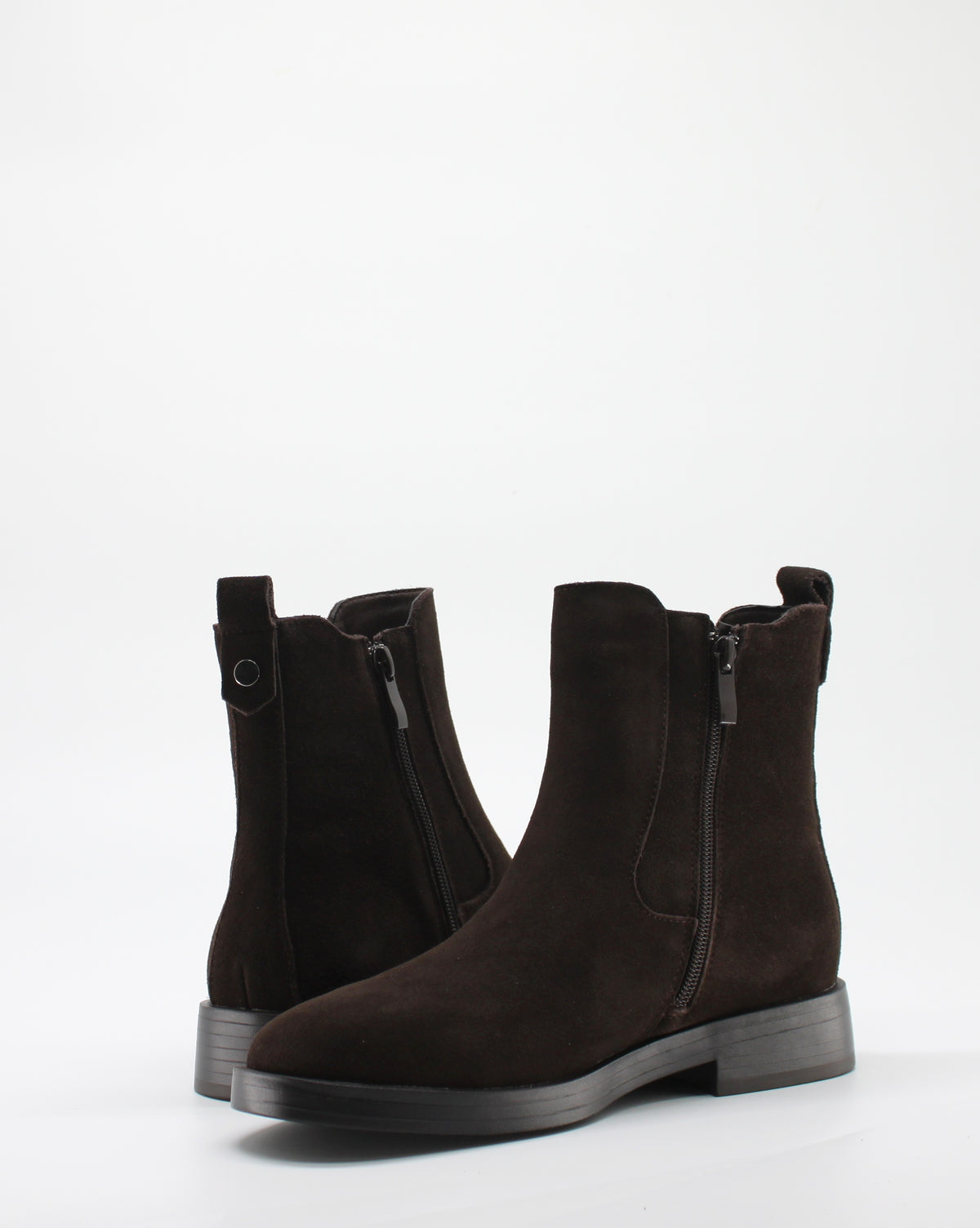 Stivaletto Tronchetto in Camoscio con Zip e Tacco Basso - Brown
