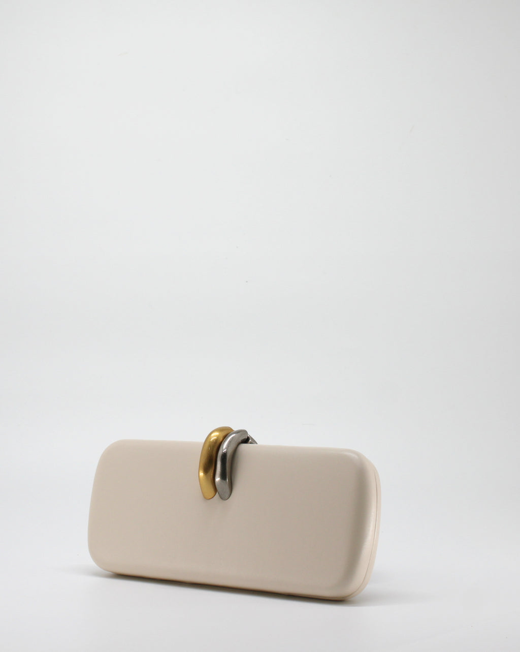 Clutch con Chiusura Gioiello Bicolore e Tracolla Dorata - Beige