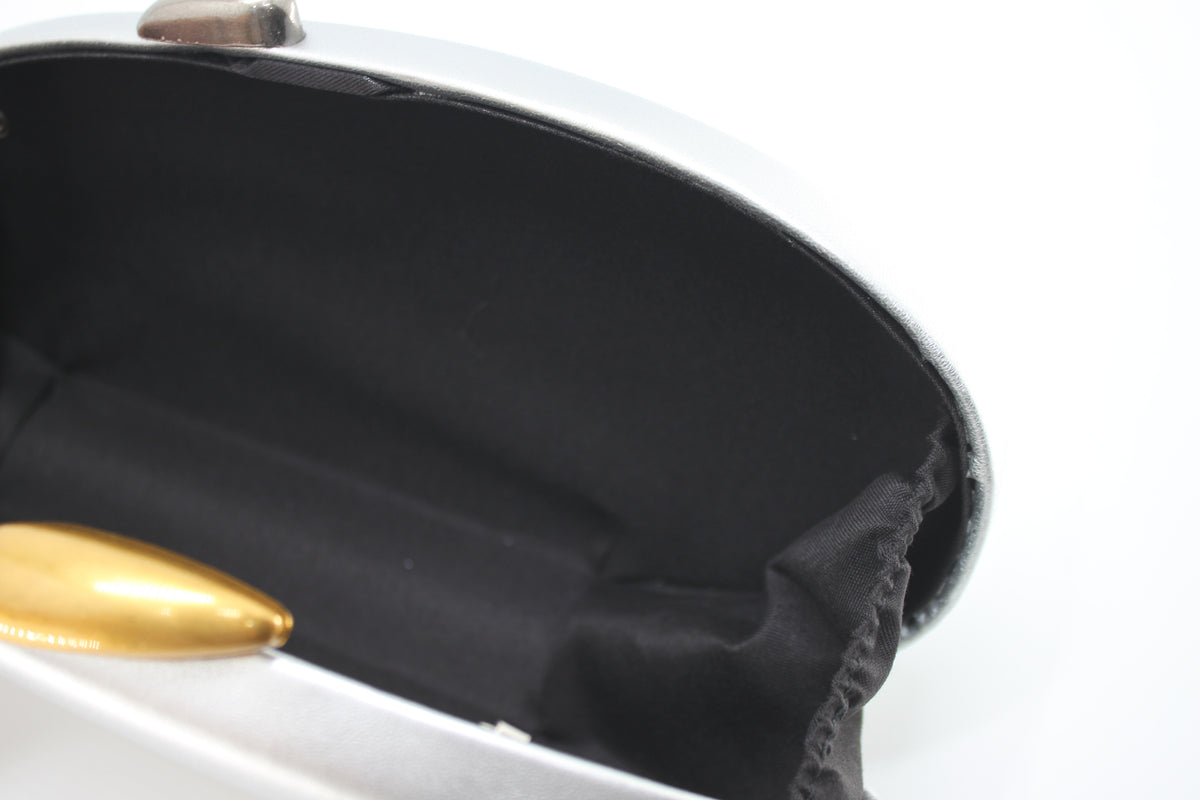 Clutch Gioiello Rigida con Chiusura Bicolore e Tracolla a Catena - Silver