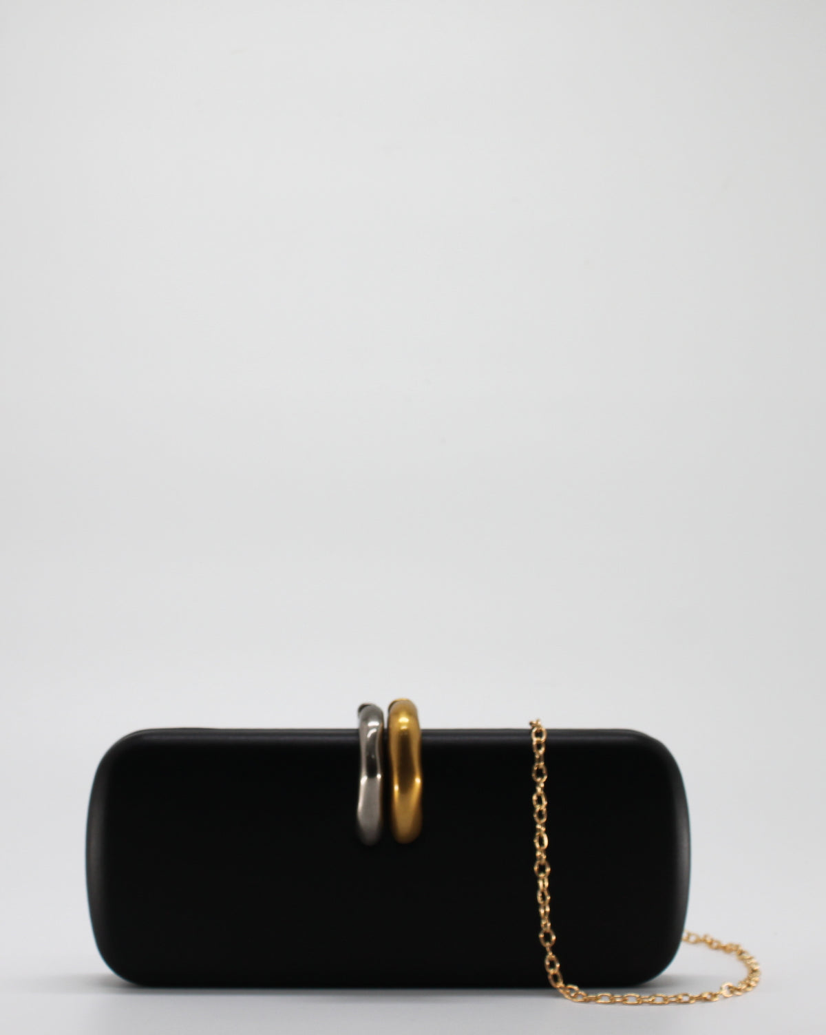 Clutch con Chiusura Gioiello Bicolore e Tracolla Dorata - Nero