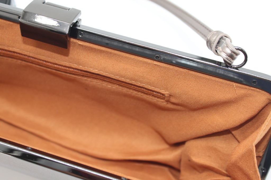 Borsa a Tracolla con Chiusura a Clic-Clac e Catena - Bronzo
