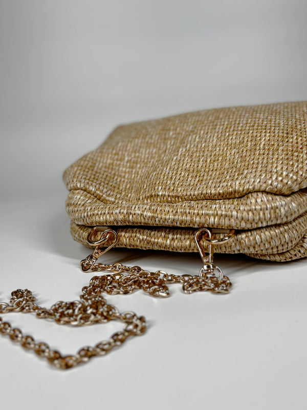 Clutch a Trapezio in Rafia Intrecciata – Color paglia