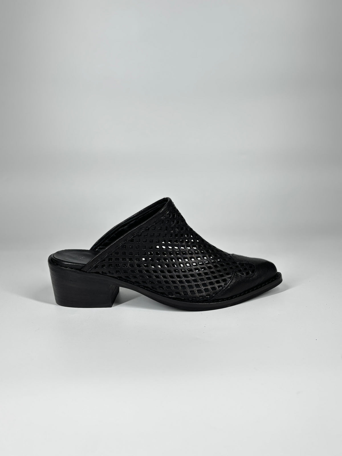 Sabot Western in Vera Pelle Traforata - Nero