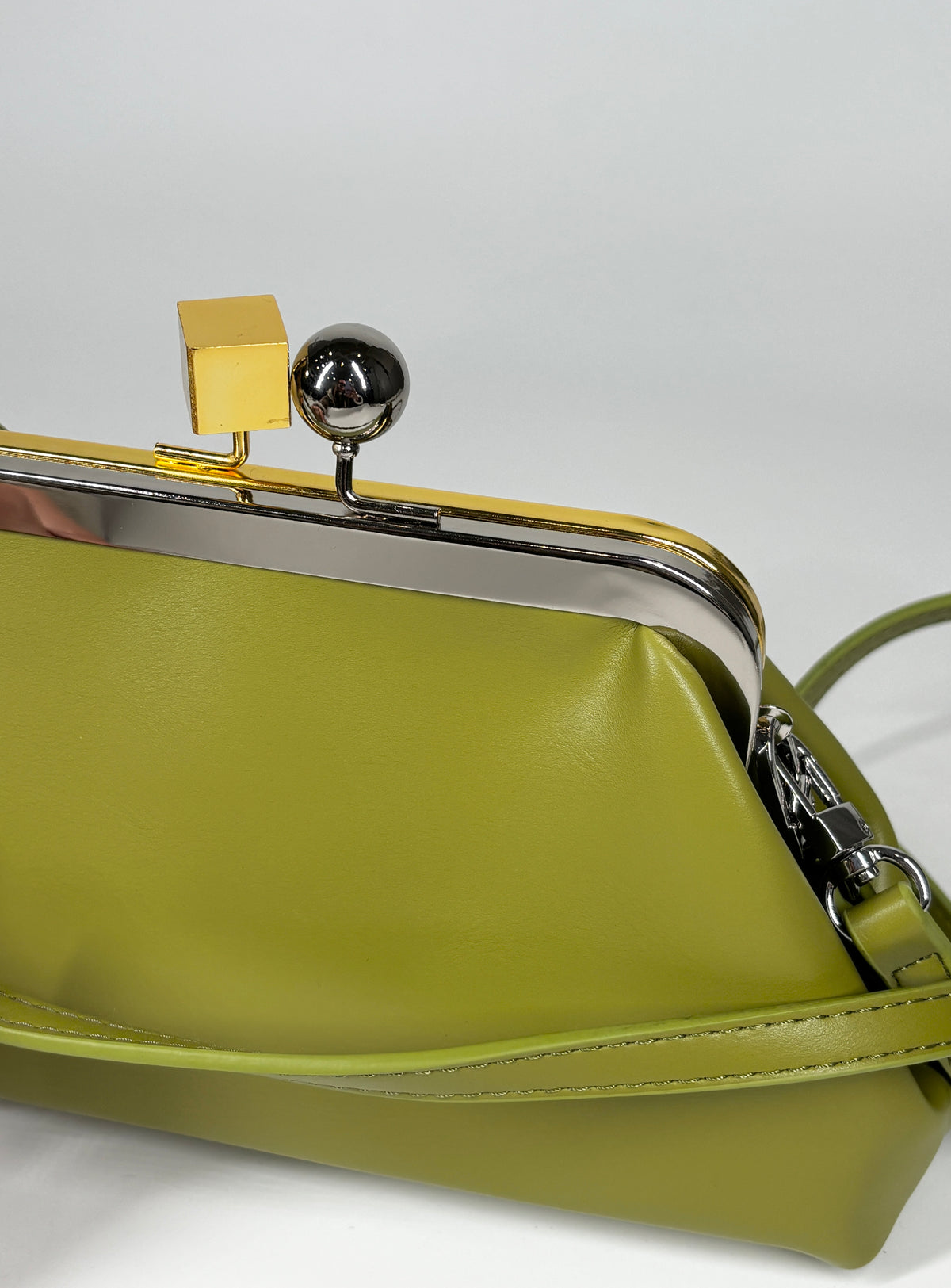 Clutch in ecopelle - Verde