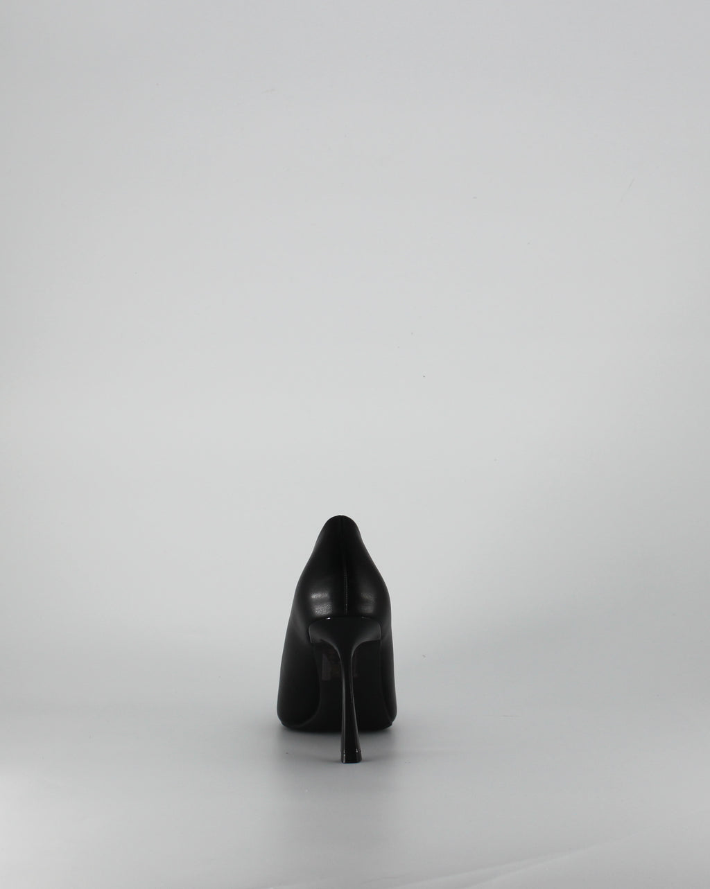 Décolleté Classica in Similpelle Nera con Tacco Stiletto