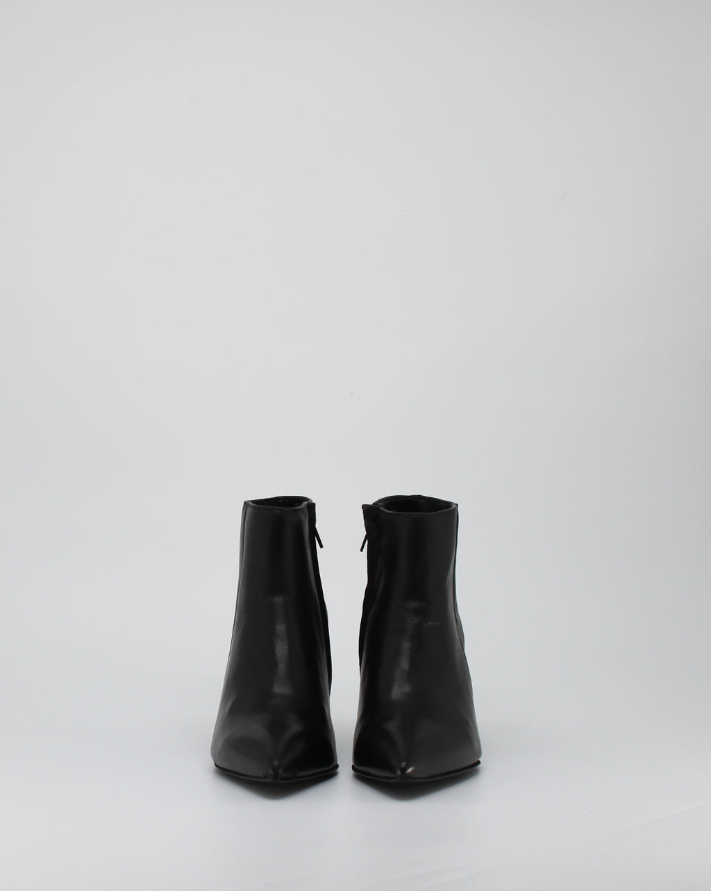 Tronchetto in vera pelle con Tacco Stiletto - Nero -
