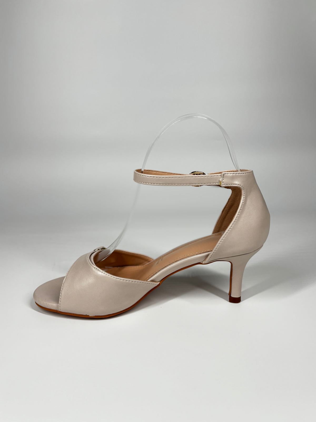 Sandalo in ecopelle con Cinturino alla Caviglia - Panna