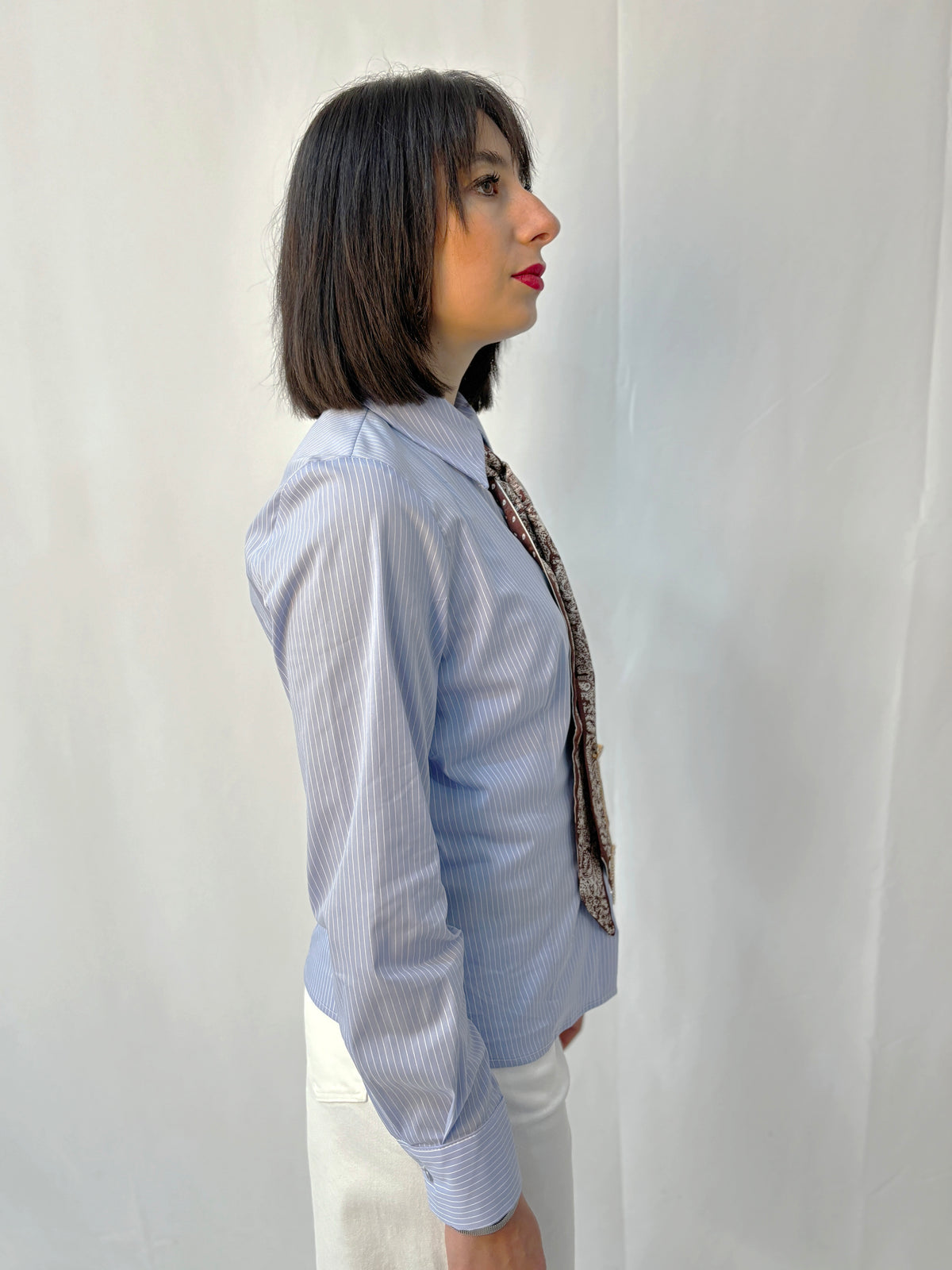 Camicia Zahjr a Righe Sottili – Blue & White
