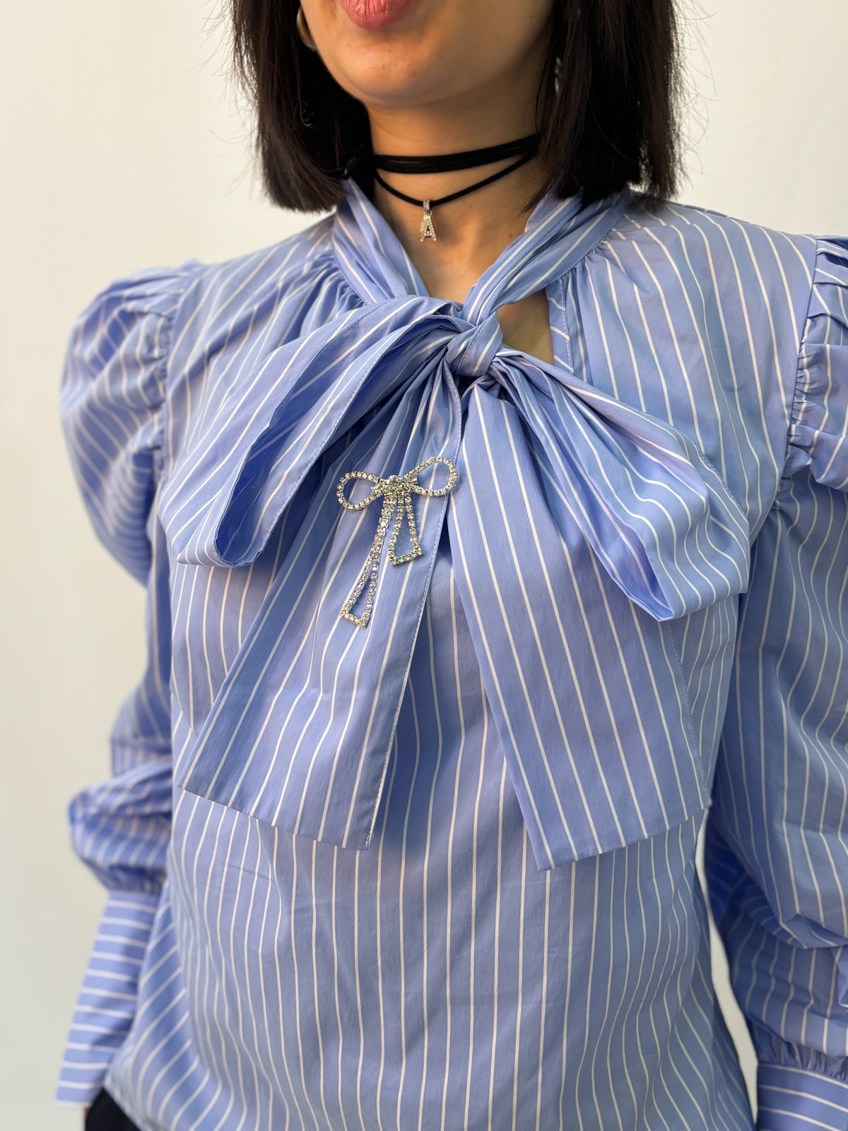 Camicia Zahjr con Fiocco e Maniche a Sbuffo - Celeste