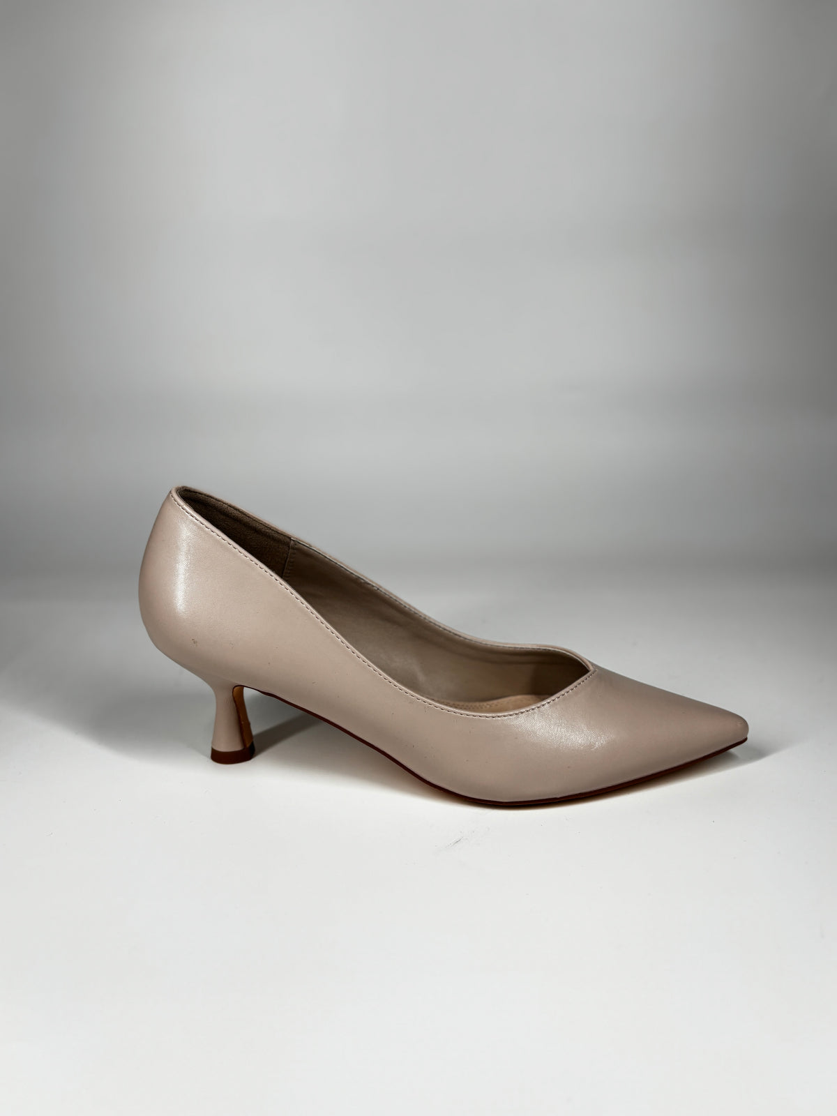 Décolleté Gold&Gold a Punta – Nude