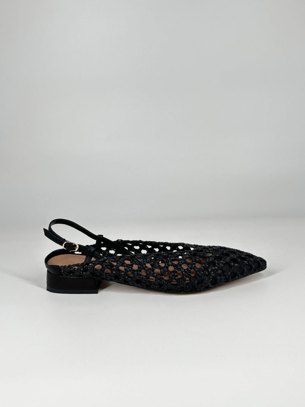 Sandalo Slingback Intrecciato in Pelle – Nero