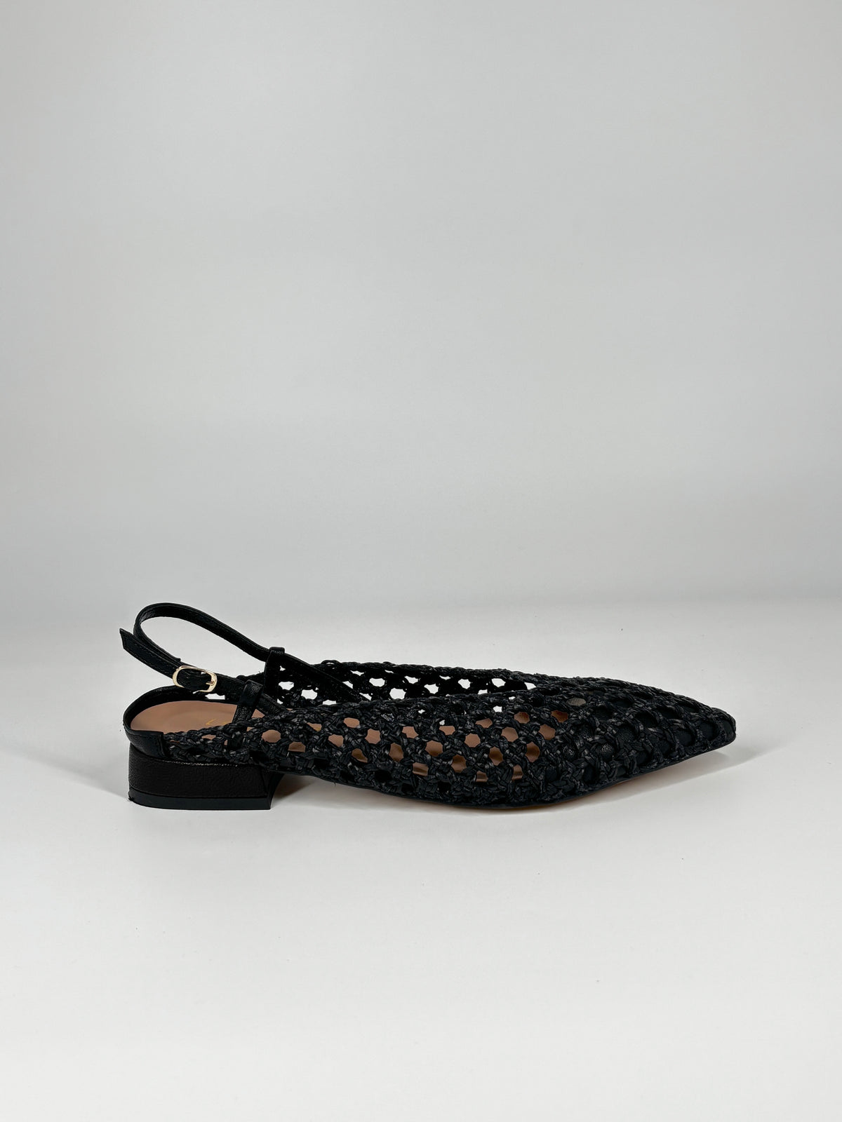 Sandalo Slingback Intrecciato in Pelle – Nero