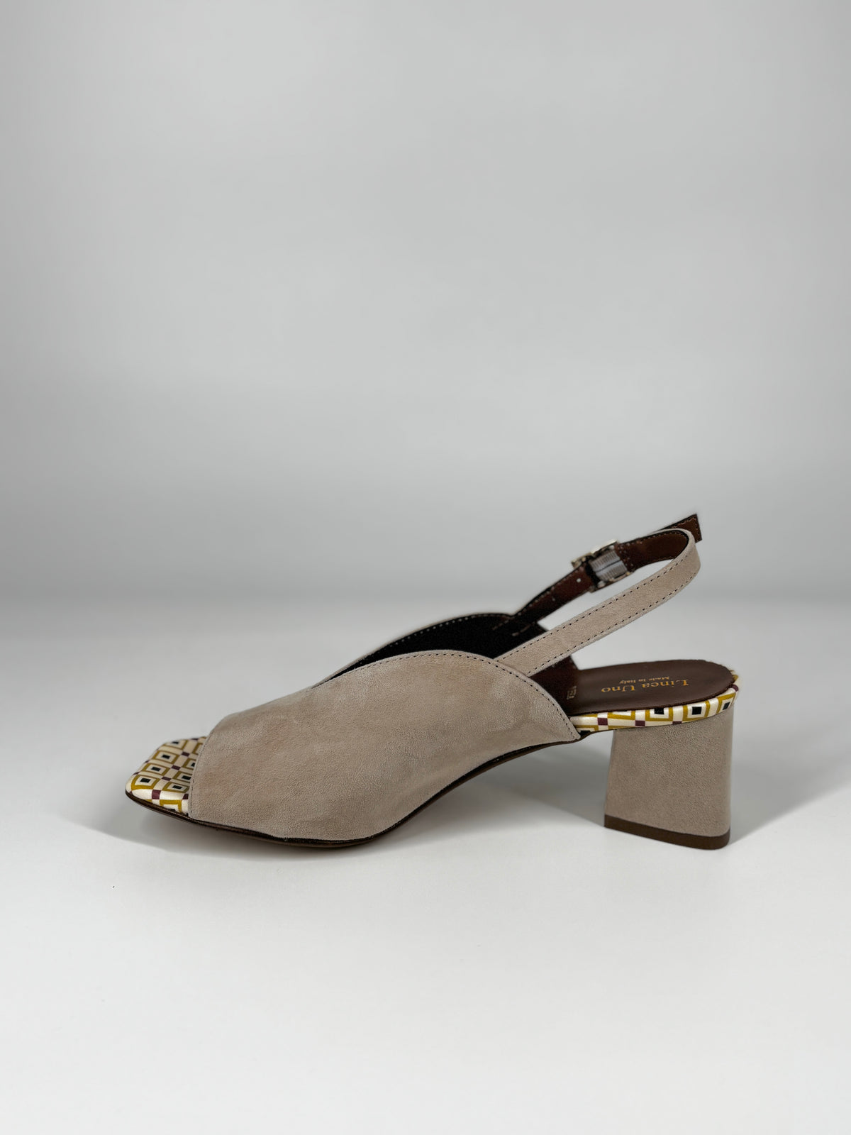 Sandalo Slingback in Camoscio Crema – Made in Italy