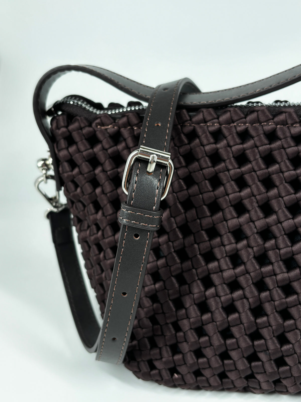 Borsa a Secchiello in Intreccio Satin – Chocolate Brown