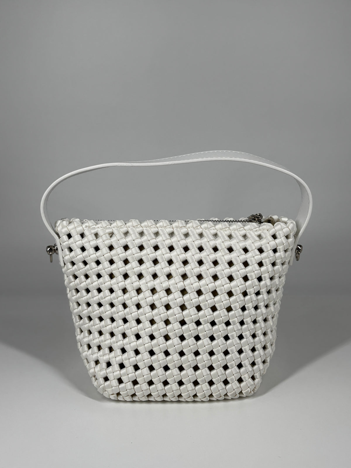 Borsa a Secchiello in Intreccio Satin – Bianco