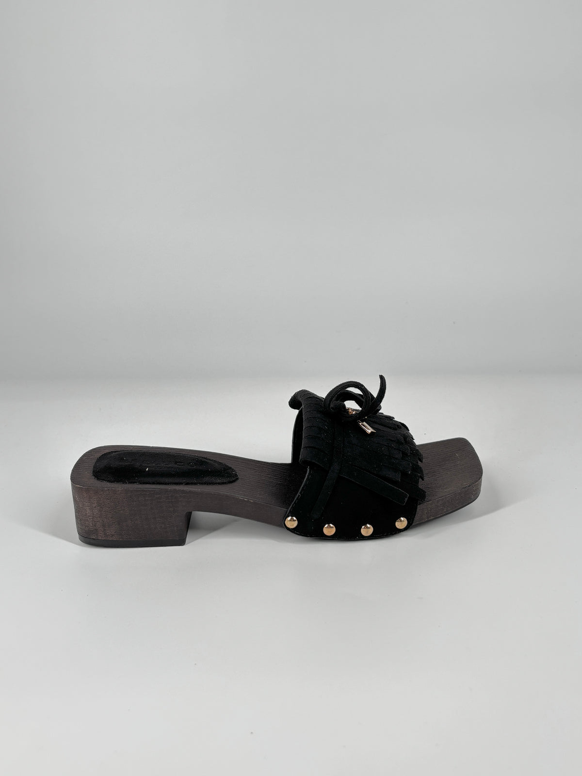 Sabot Flat in Legno con Frange - Nero