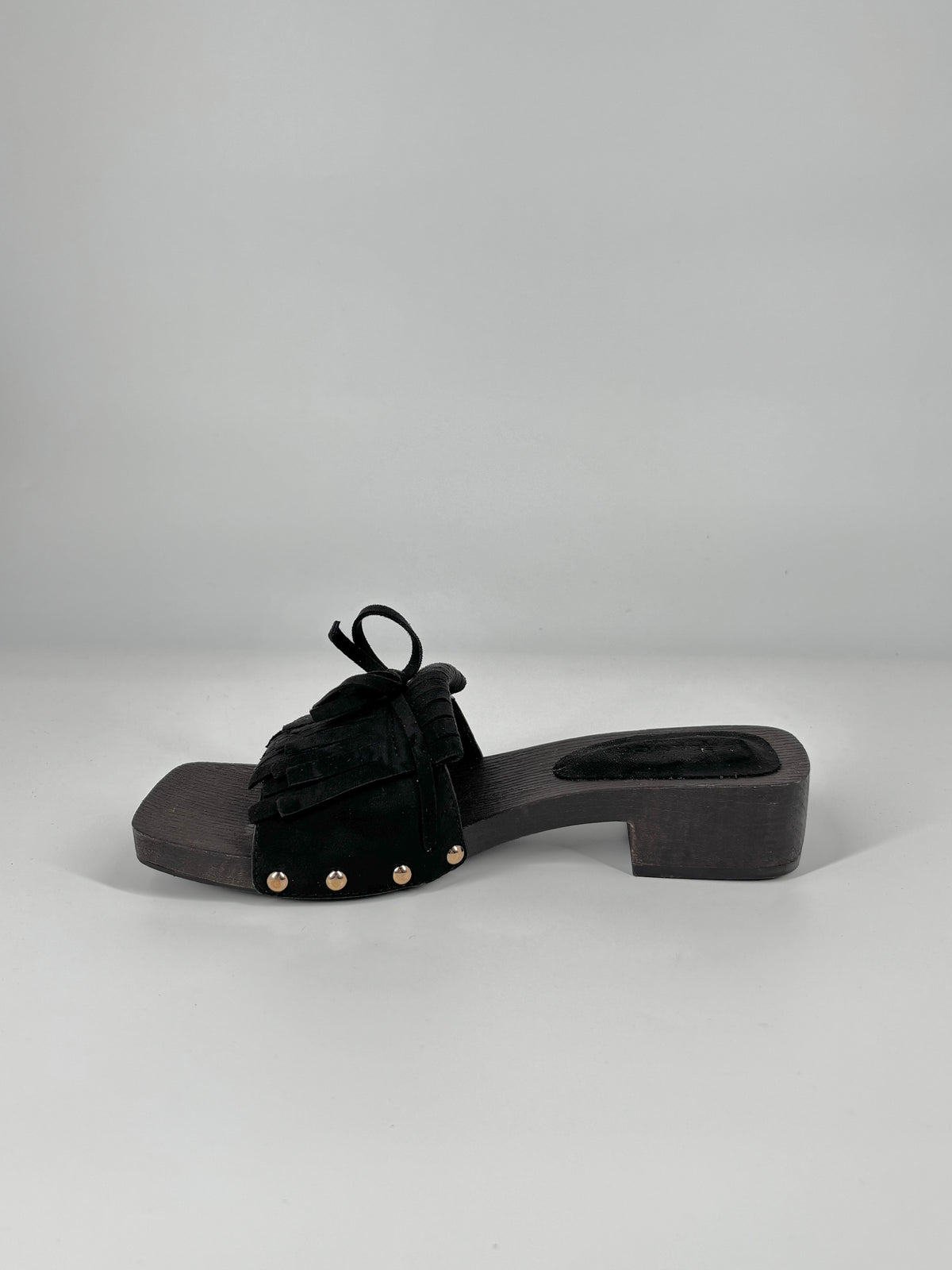 Sabot Flat in Legno con Frange - Nero